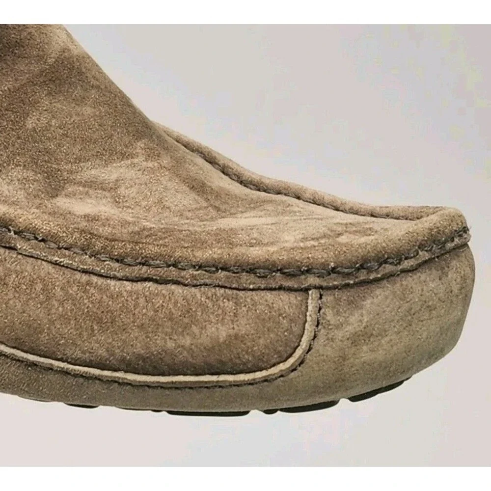 UGG Moccasin Slippers Brown Suede Sheepskin Men Size 9 Shoe F20017G 5775